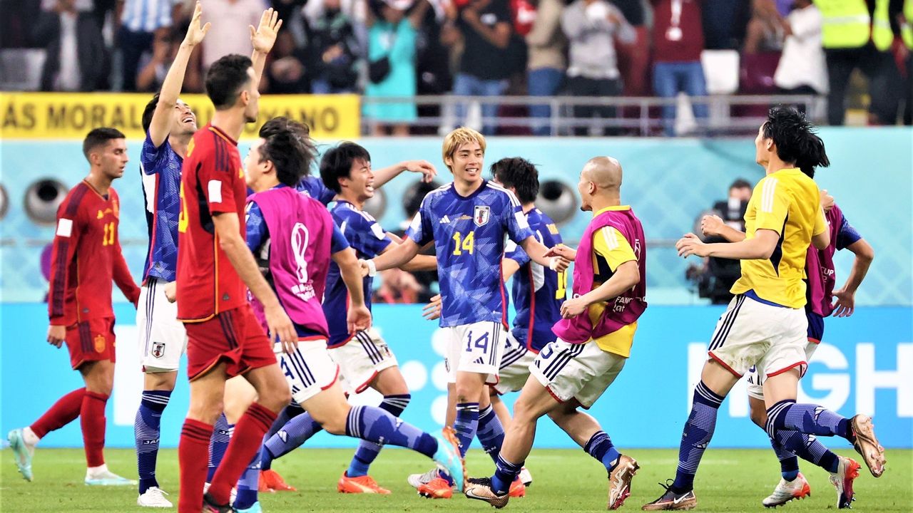 泰州队巴特“苏超”夺冠后缅怀父亲：我还在这条路上努力着